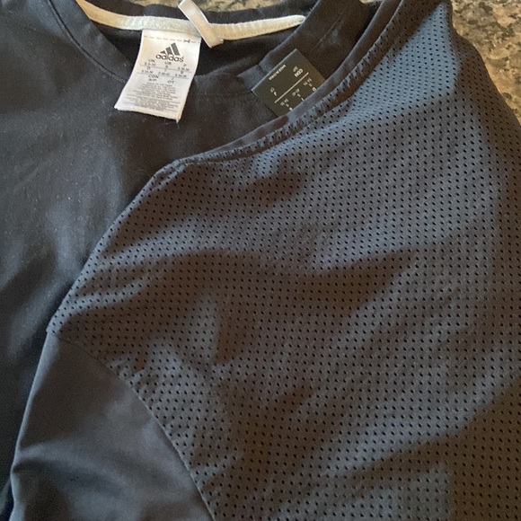 2 Adidas tees sz small - Picture 3 of 6